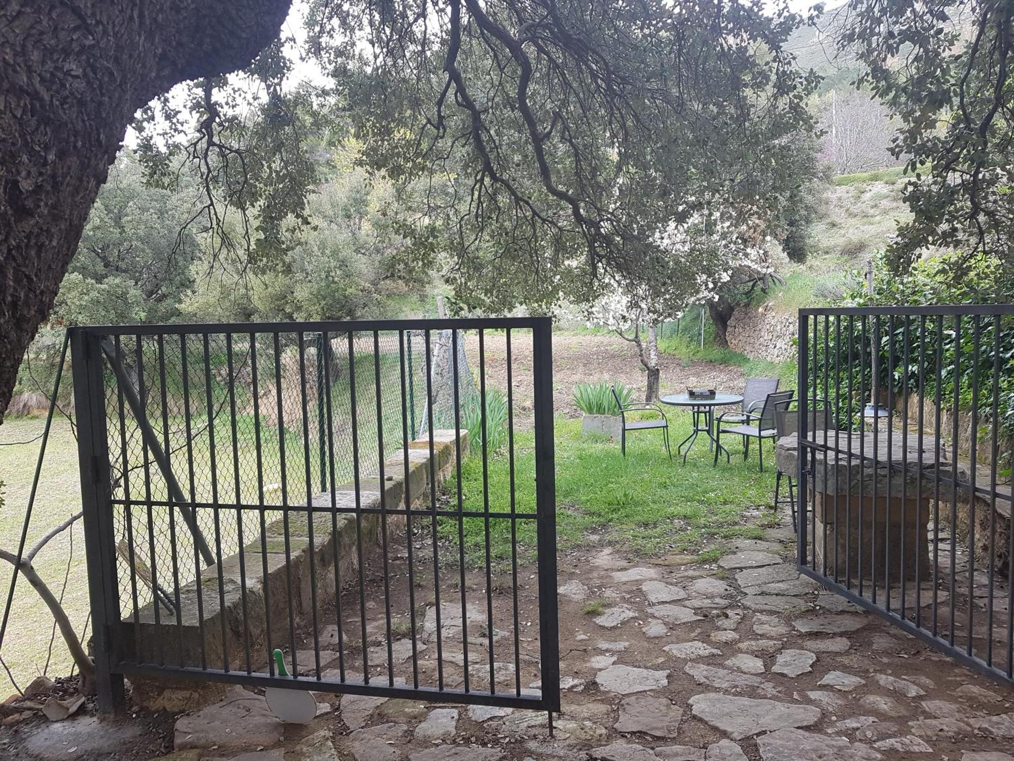 Las Encinas Йесте Екстериор снимка